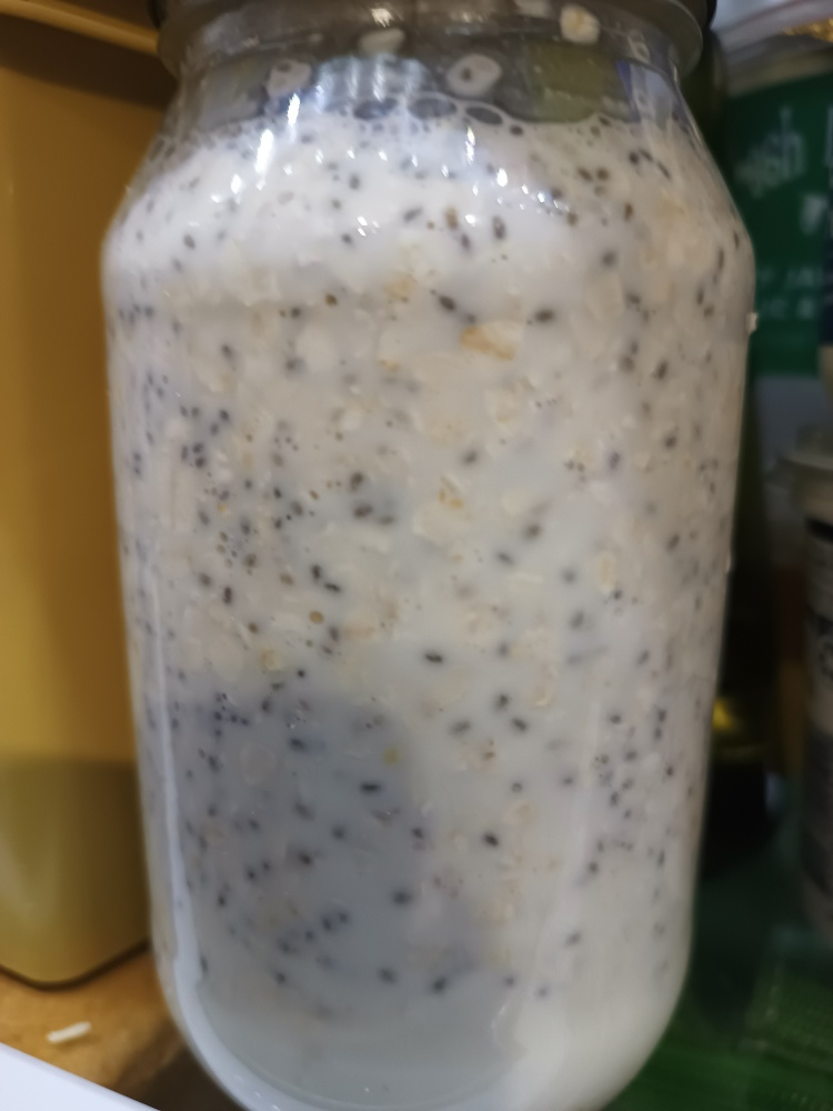 Tasty tip Tuesday! Oat and Chia seed pudding